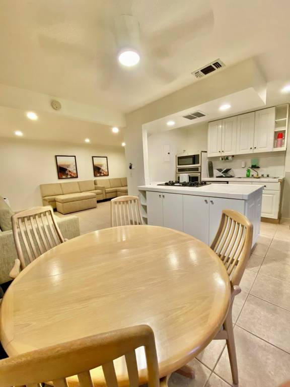 Apartment Costa Mesa