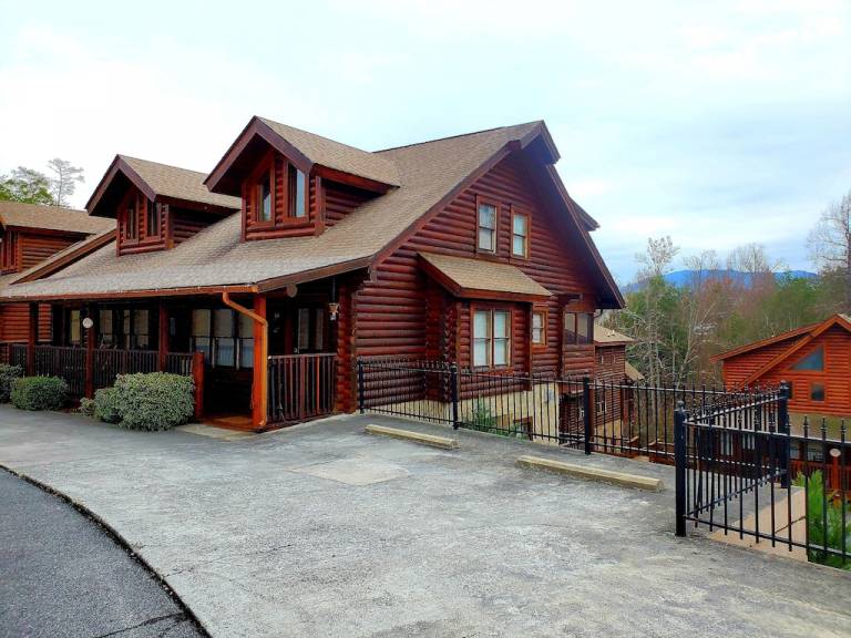 Cabin Pigeon Forge