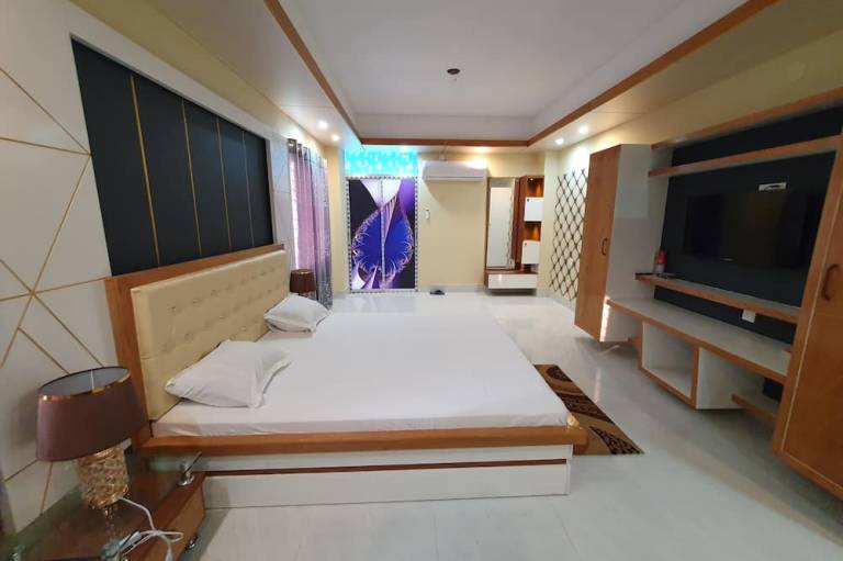 Aronno Resort