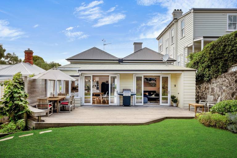 House  North Shore