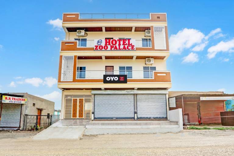 Hotel O Zoo Palace