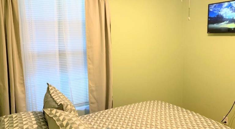 Bed and breakfast  Hemet