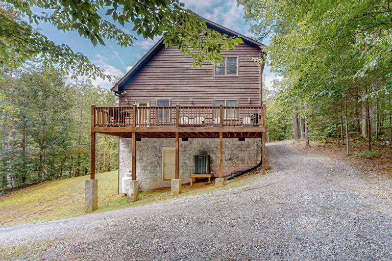 Cabin  Maryville