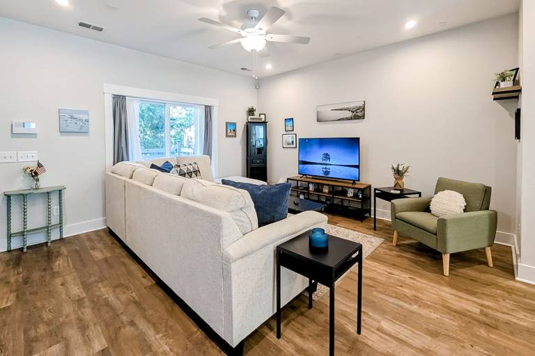 House North Charleston