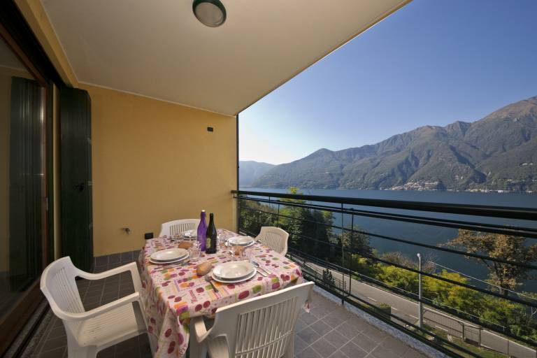 Apartment  Pino sulla Sponda del Lago Maggiore