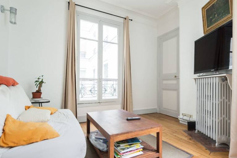 Bright apartment of 41m2 in the 10th Paris