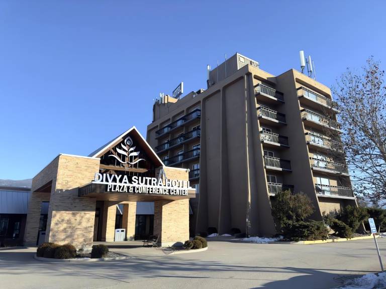 Divya Sutra Plaza and Conference Centre Vernon