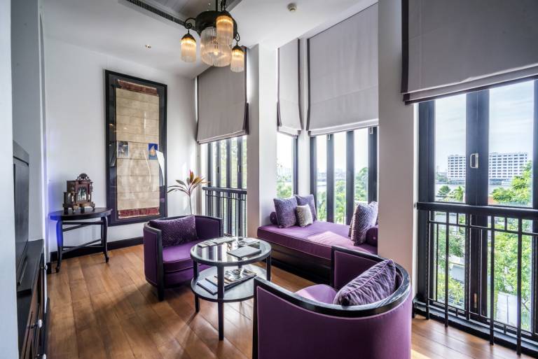 Mae Nam Suite