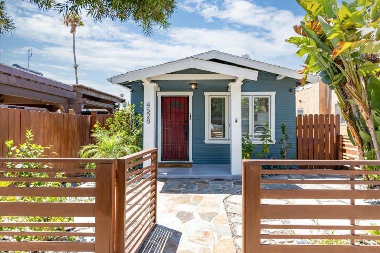 House Mission Valley