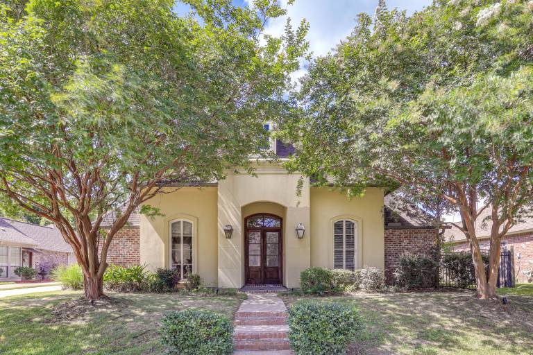 Easy Access to I 10 Family Home in Prairieville