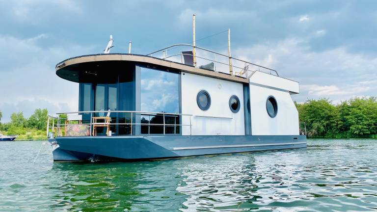 37 m² Hausboot