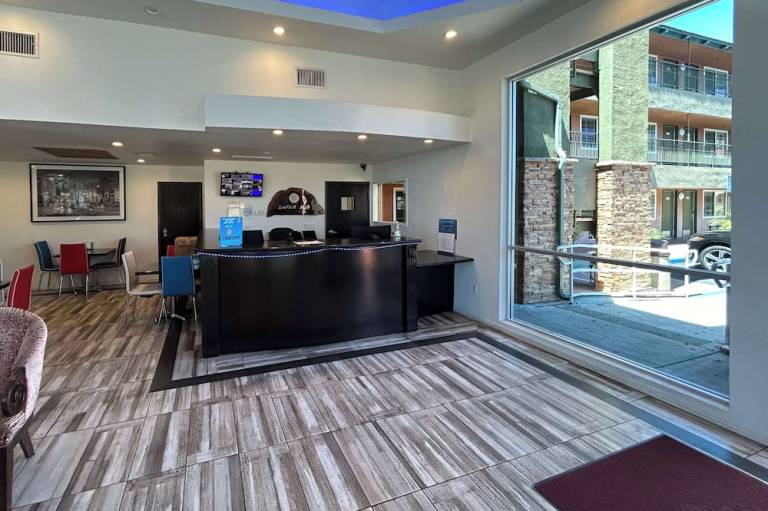 Motel 6 Pasadena CA – Old Town Pasadena Area