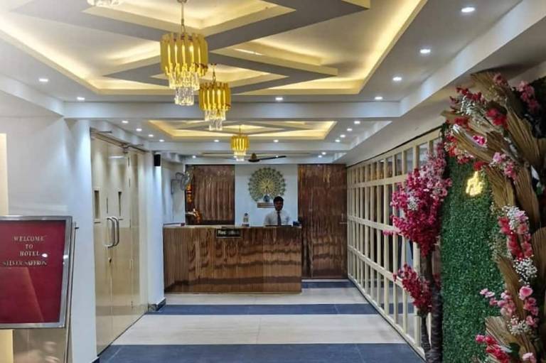 Hotel Silver Saffron Peeragarhi