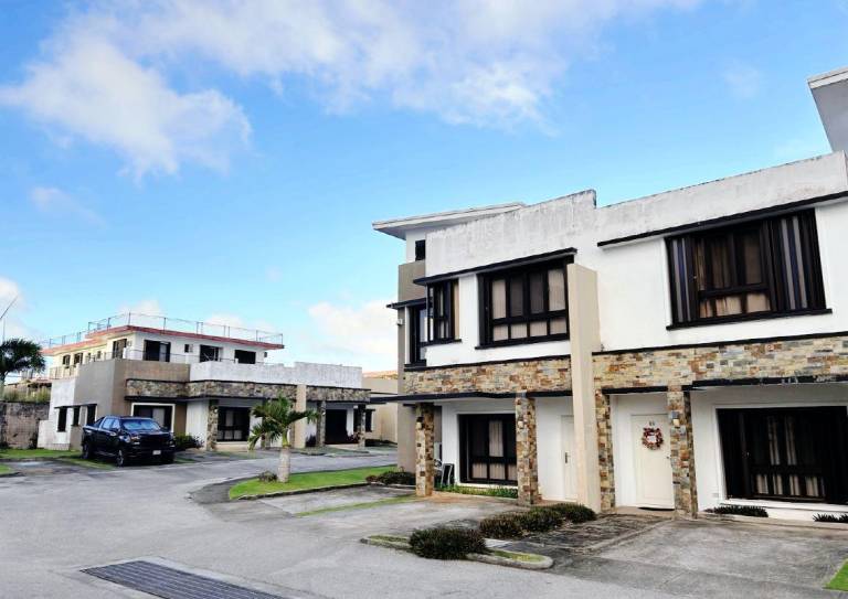 House Upper Tumon
