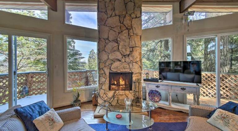 House Arrowhead Farms