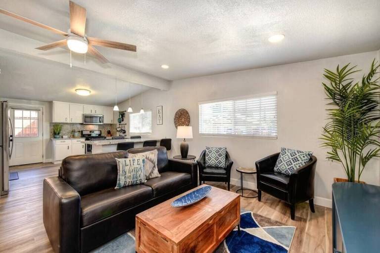 House  Elk Grove