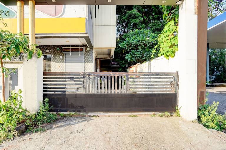 Super Hotel O Katol Road Friends Colony