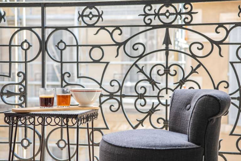 Grand 2 chambres avec balcon Parc Longchamp