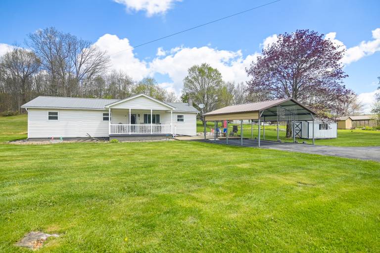 Pet Friendly West Virginia Home Patio & Fire Pit