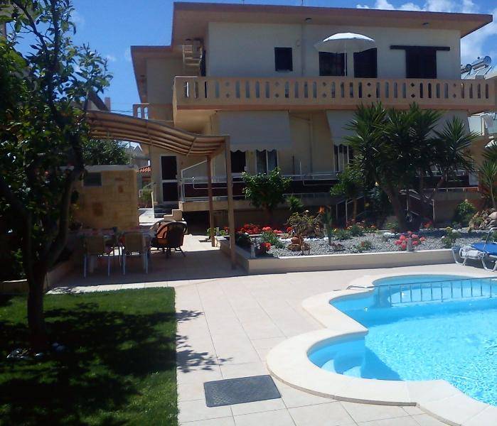 Apartment Agia Marina