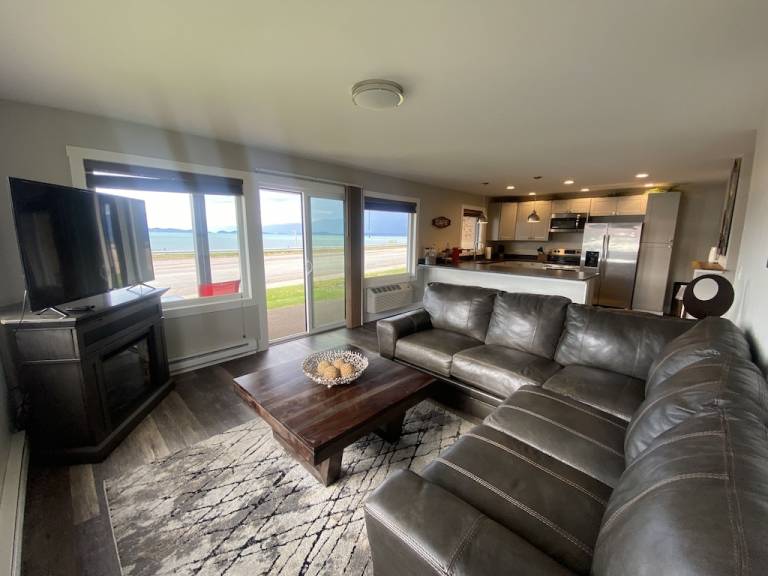 Condo Polson