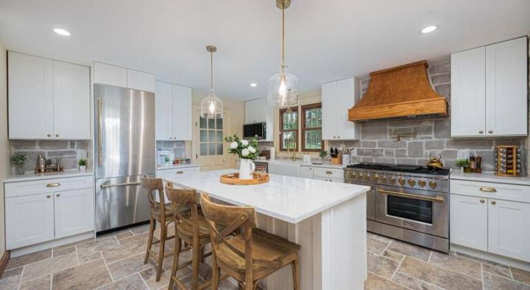 House Canal Winchester