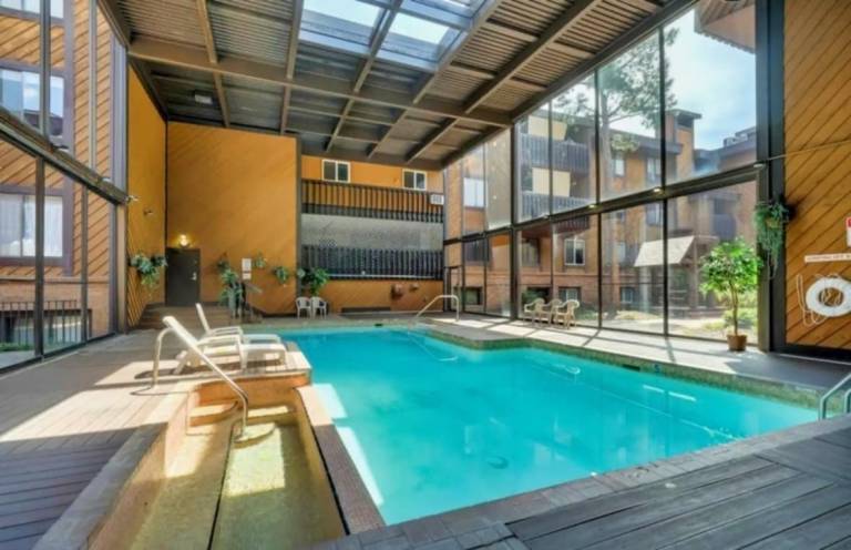 Condo Broadmoor