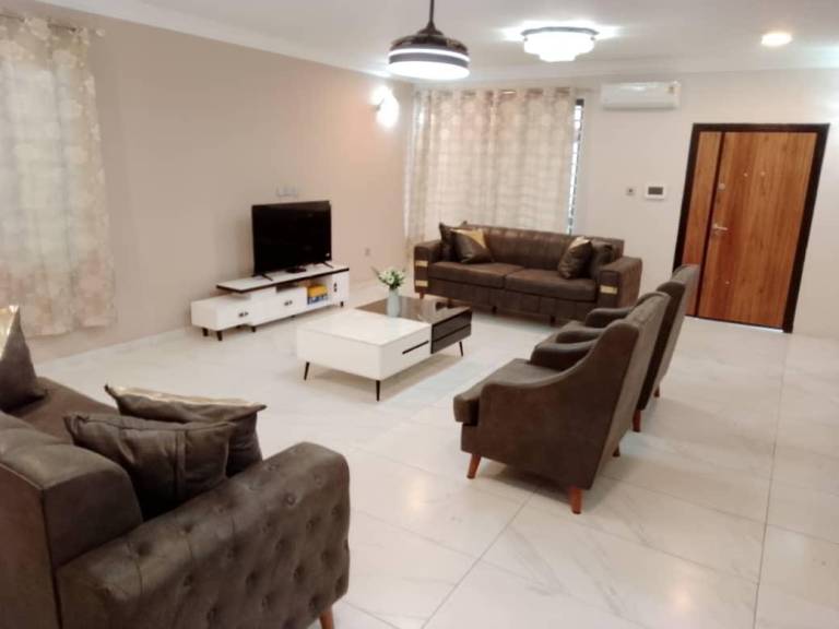 House Tema