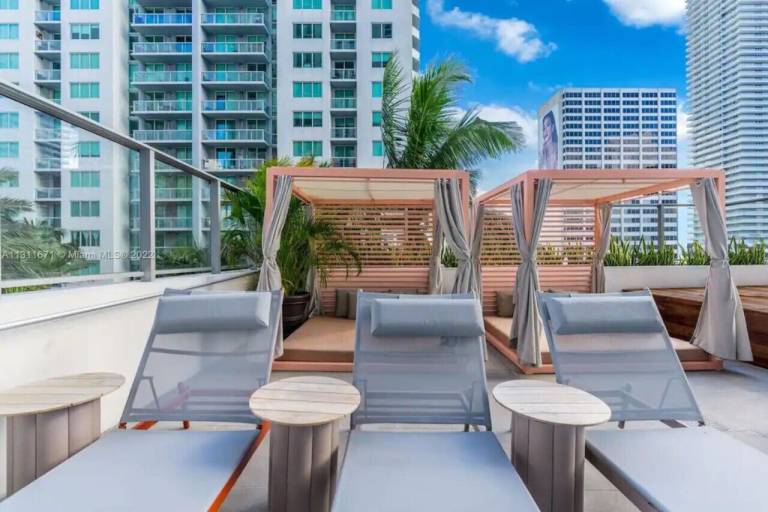 Condo  Downtown Miami