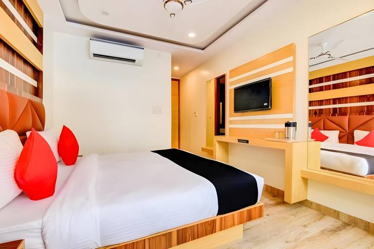 Hotel Lord Krishna Palace