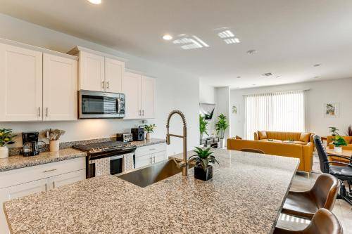 House Laveen Village