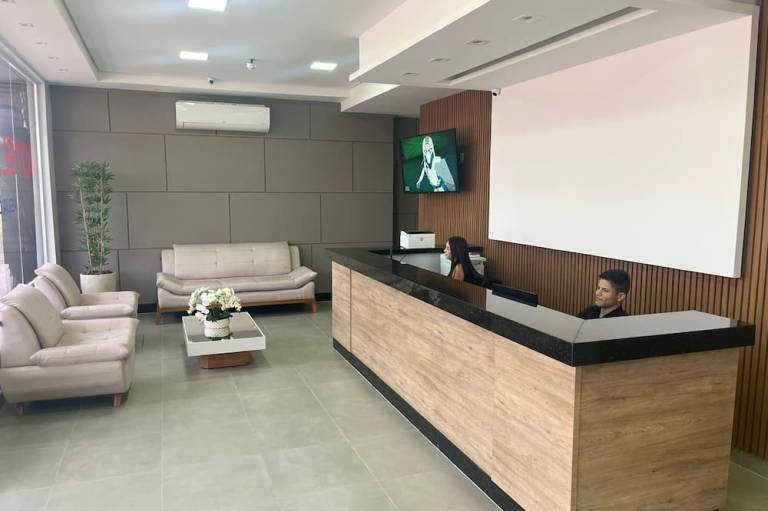 HOTEL SEVEN
