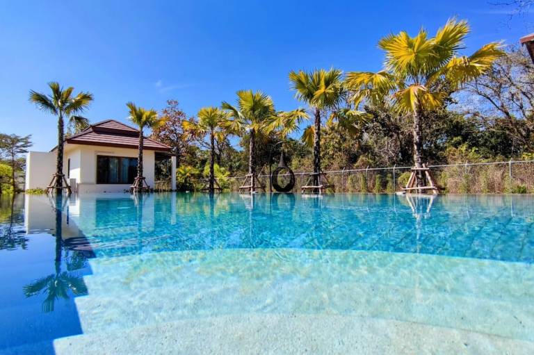 Isan Golf & Adventure Hotel