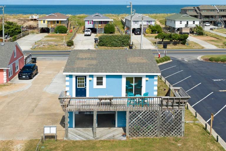 House Kitty Hawk