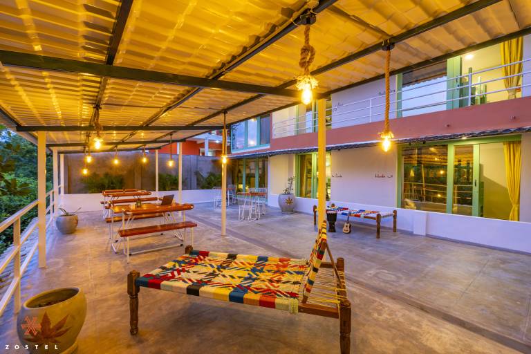 Zostel Pondicherry Auroville Road