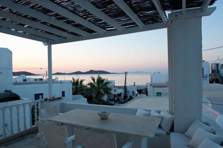 House Paros