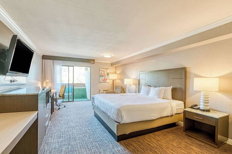 Amanzi Hotel Ascend Hotel Collection