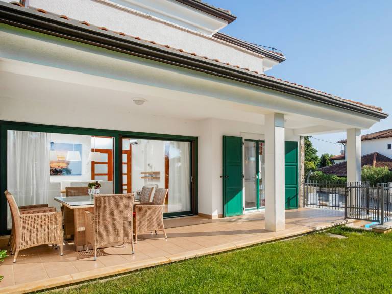 Villa Beach Front - 1