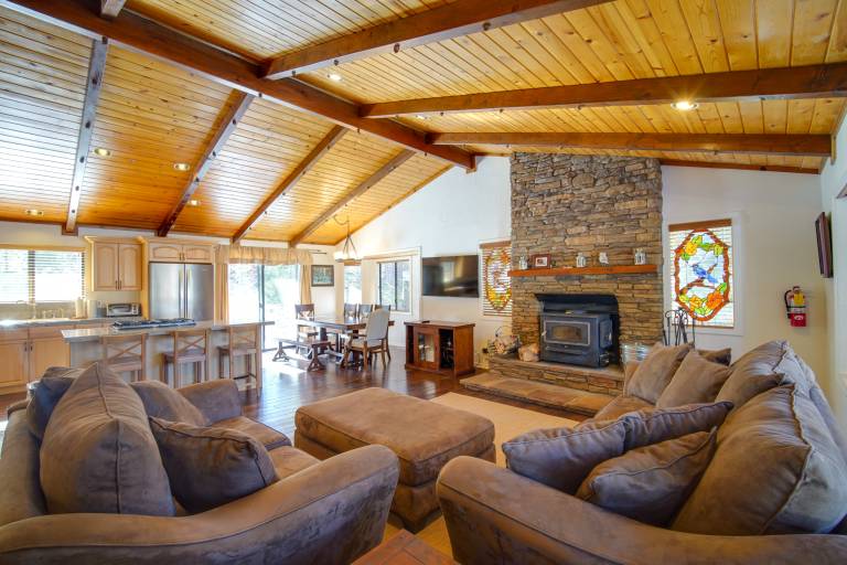 House Snow Summit Ski Resort