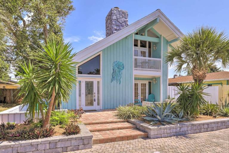 Cabin  Cape Canaveral