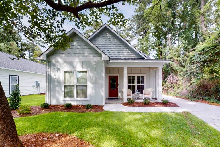House Manteo