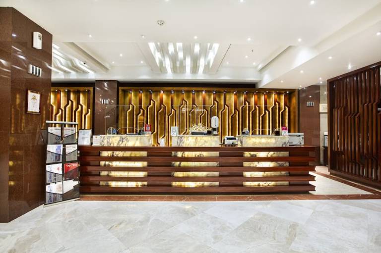 Hotel Sarina