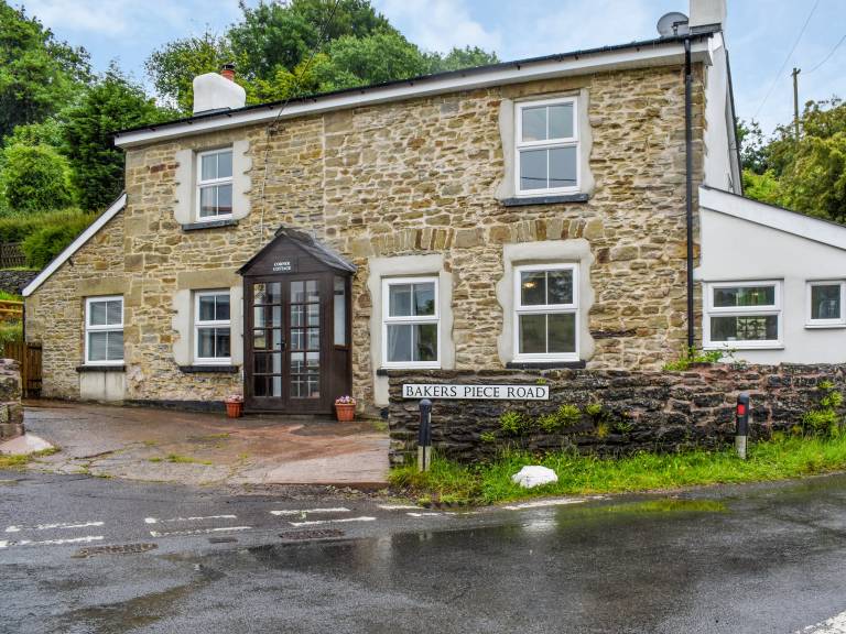 Corner Cottage