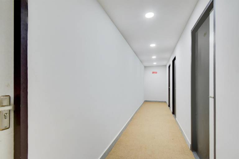 Super Hotel O N Grand