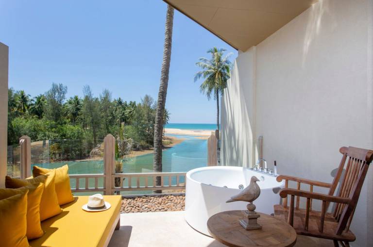 Takua Suite