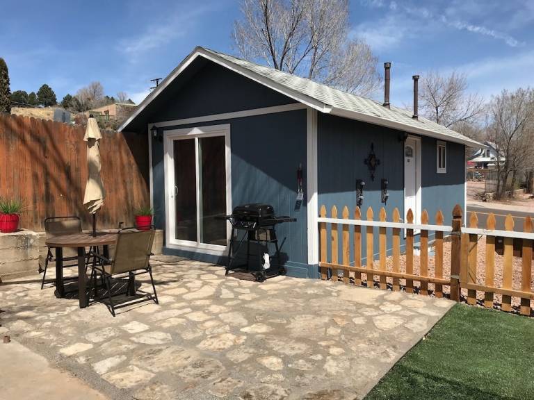 Cottage Old Colorado City