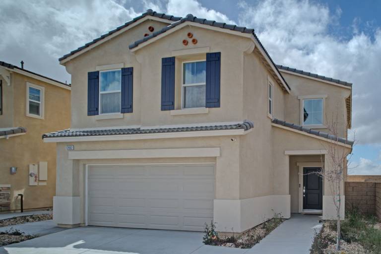 House  Victorville
