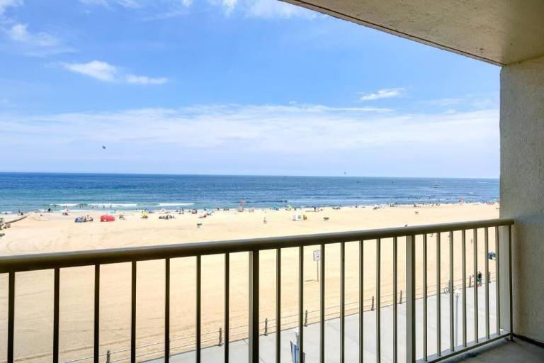 Villa Northeast Virginia Beach