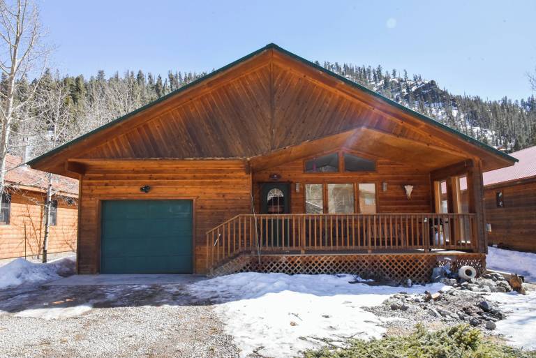 Cabin Red River