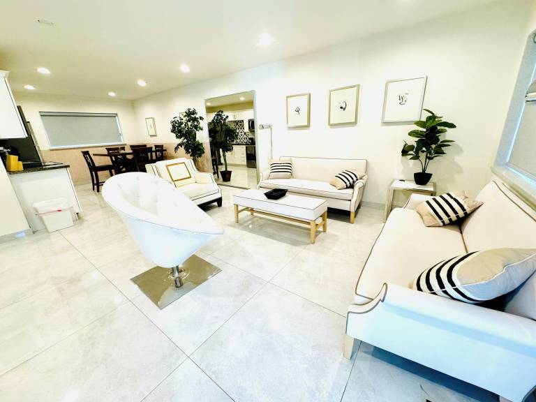 Apartment John S. Park